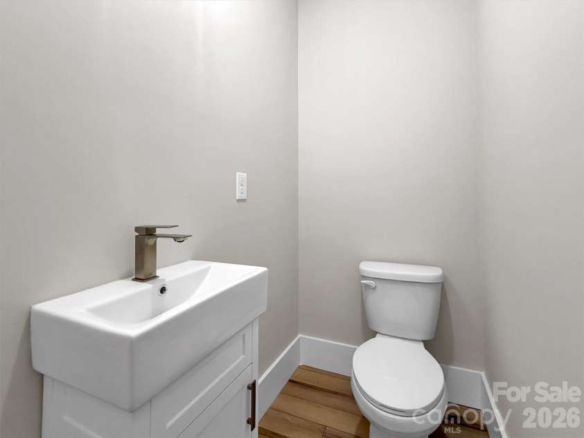 201 Kadire Drive, Waynesville, NC 28785.  MLS# CAR4420299, YatesRealty ID 49084. 