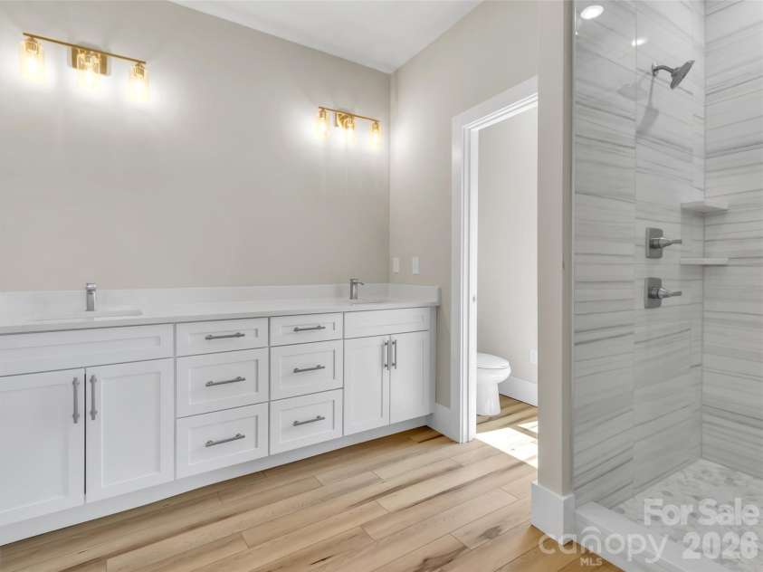 201 Kadire Drive, Waynesville, NC 28785.  MLS# CAR4420299, YatesRealty ID 49084. 