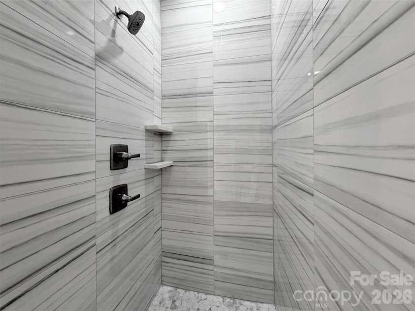 201 Kadire Drive, Waynesville, NC 28785.  MLS# CAR4420299, YatesRealty ID 49084. 