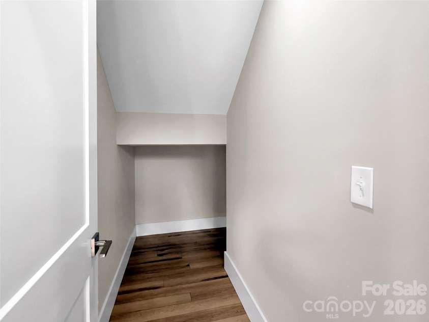 201 Kadire Drive, Waynesville, NC 28785.  MLS# CAR4420299, YatesRealty ID 49084. 