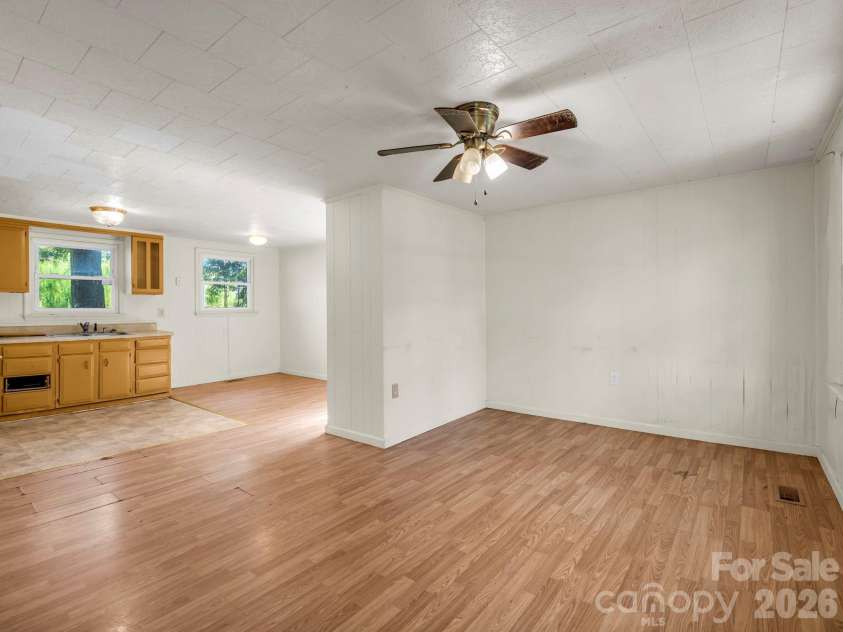 254 Old Castle Lane, Forest City, NC 28043.  MLS# CAR4422039, YatesRealty ID 49086. 