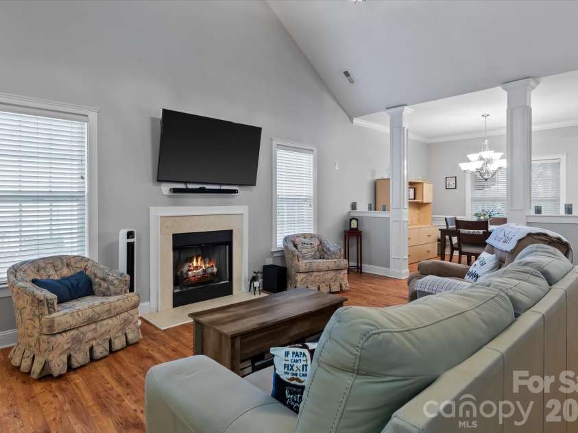 13502 Glencreek Lane, Huntersville, NC 28078.  MLS# CAR4422047, YatesRealty ID 49088. 