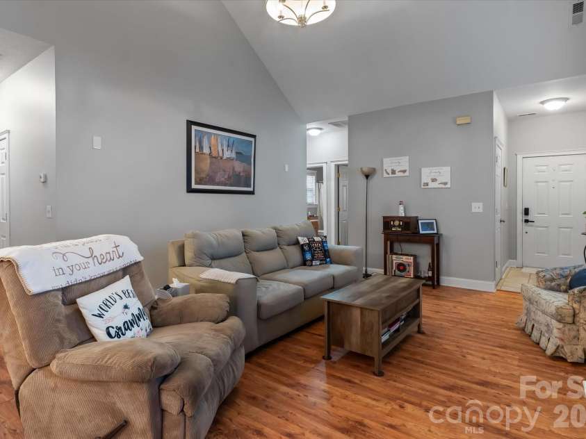 13502 Glencreek Lane, Huntersville, NC 28078.  MLS# CAR4422047, YatesRealty ID 49088. 
