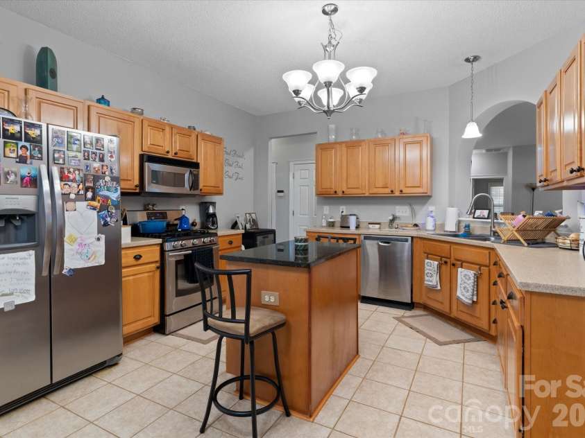 13502 Glencreek Lane, Huntersville, NC 28078.  MLS# CAR4422047, YatesRealty ID 49088. 