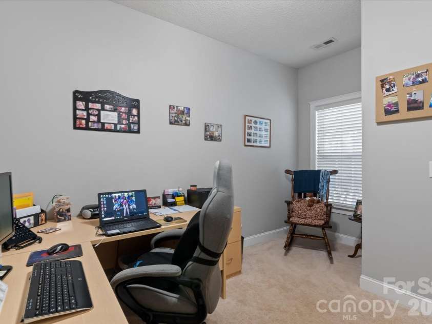 13502 Glencreek Lane, Huntersville, NC 28078.  MLS# CAR4422047, YatesRealty ID 49088. 