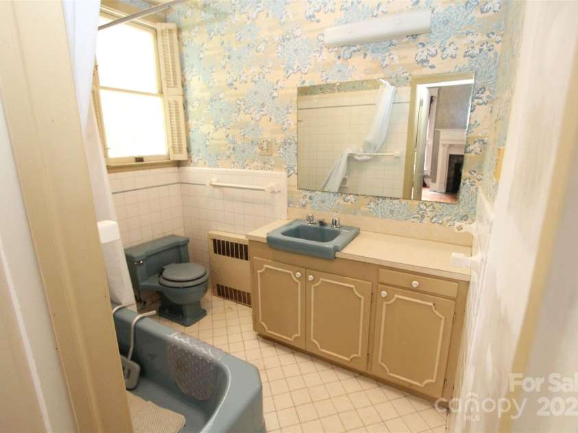 206 Rose Terrace, Wadesboro, NC 28170.  MLS# CAR4259702, YatesRealty ID 4909. 