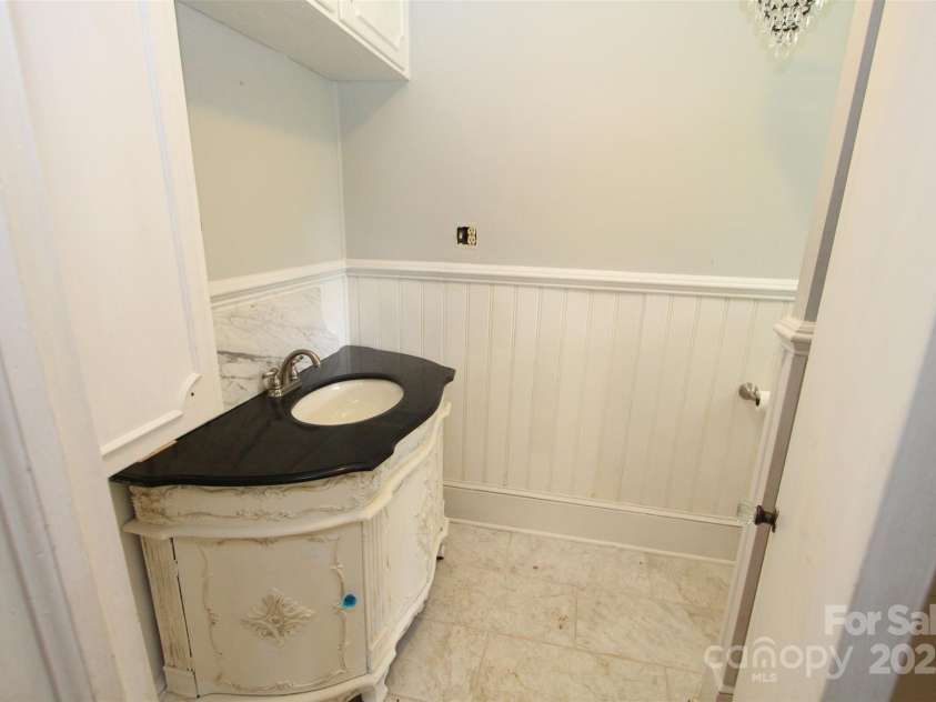 206 Rose Terrace, Wadesboro, NC 28170.  MLS# CAR4259702, YatesRealty ID 4909. 