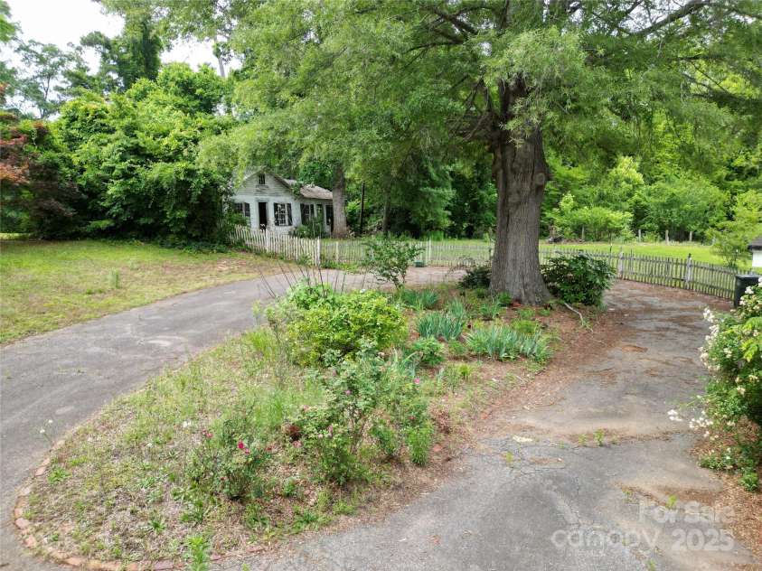 206 Rose Terrace, Wadesboro, NC 28170.  MLS# CAR4259702, YatesRealty ID 4909. 