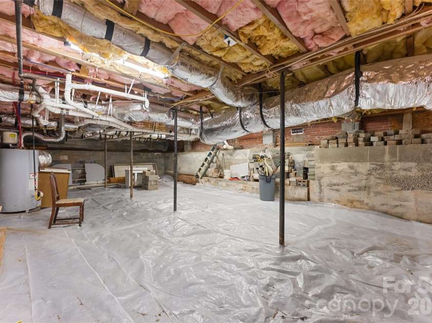 88 Skyview Terrace, Asheville, NC 28806.  MLS# CAR4356521, YatesRealty ID 4909. 