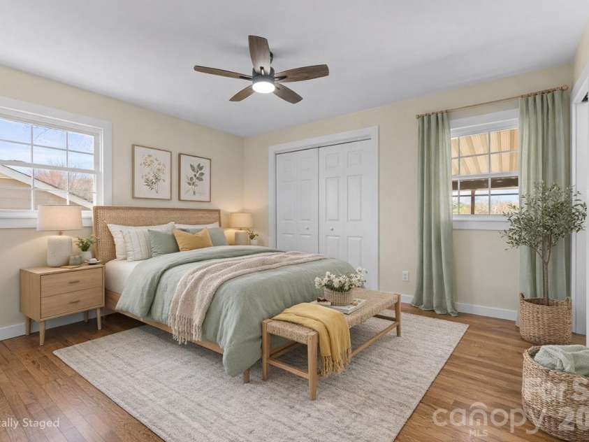 88 Skyview Terrace, Asheville, NC 28806.  MLS# CAR4356521, YatesRealty ID 4909. Virtually staged