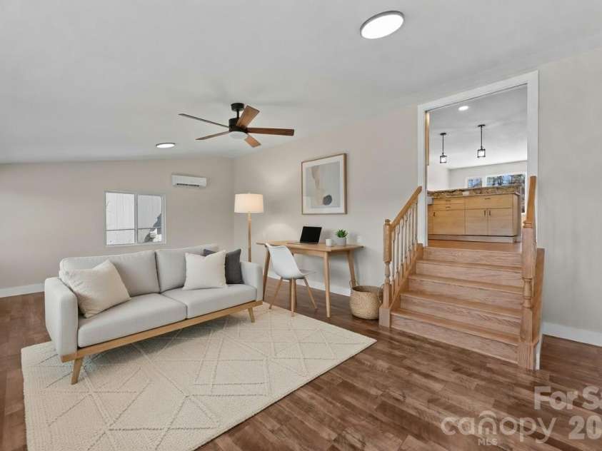 88 Skyview Terrace, Asheville, NC 28806.  MLS# CAR4397034, YatesRealty ID 4909. 