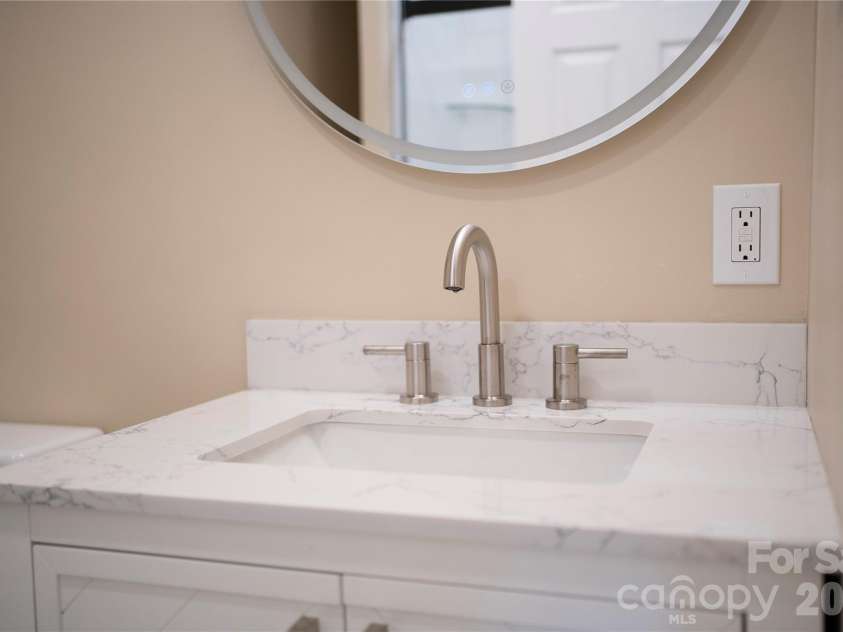 88 Skyview Terrace, Asheville, NC 28806.  MLS# CAR4397034, YatesRealty ID 4909. 