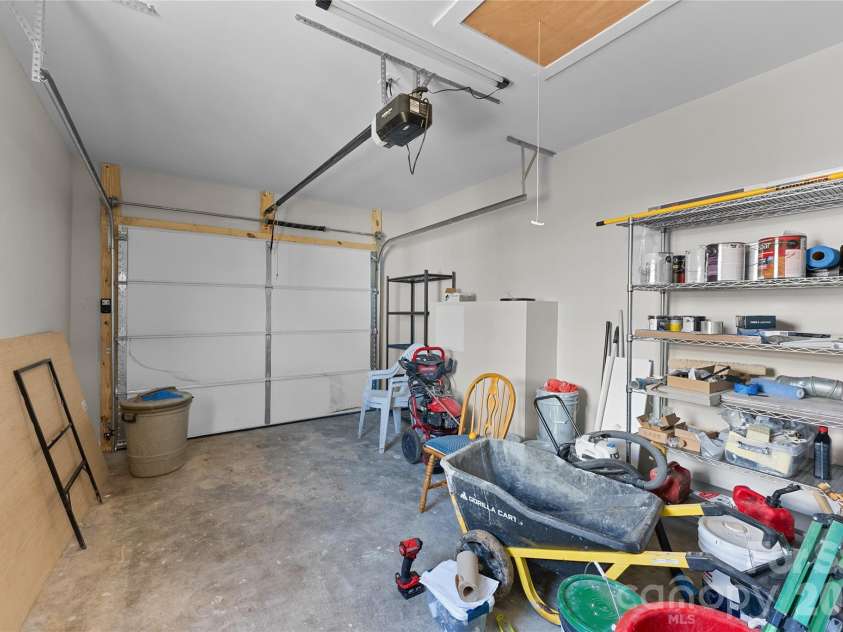 88 Skyview Terrace, Asheville, NC 28806.  MLS# CAR4397034, YatesRealty ID 4909. 