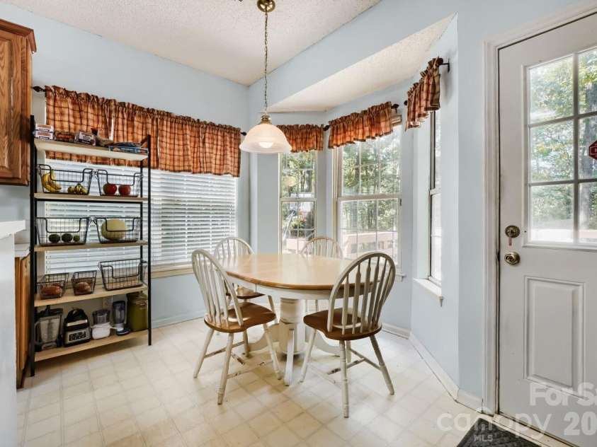 4736 Kirkgard Trail, Charlotte, NC 28269.  MLS# CAR4421731, YatesRealty ID 49090. 