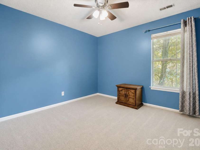 4736 Kirkgard Trail, Charlotte, NC 28269.  MLS# CAR4421731, YatesRealty ID 49090. 