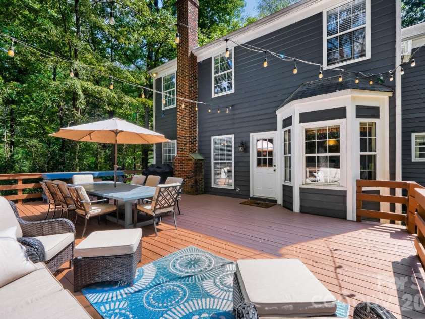 4736 Kirkgard Trail, Charlotte, NC 28269.  MLS# CAR4421731, YatesRealty ID 49090. 