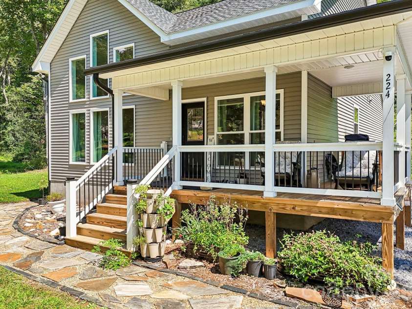 224 & 198 Carpenter Road, Marion, NC 28752.  MLS# CAR4421955, YatesRealty ID 49091. 