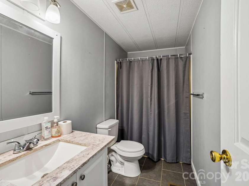 224 & 198 Carpenter Road, Marion, NC 28752.  MLS# CAR4421955, YatesRealty ID 49091. 