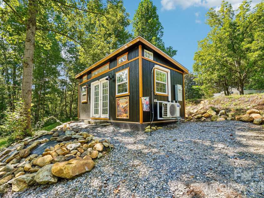 224 & 198 Carpenter Road, Marion, NC 28752.  MLS# CAR4421955, YatesRealty ID 49091. 