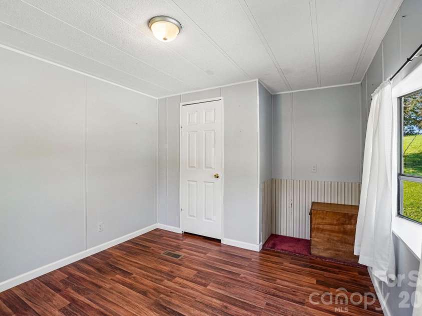 224 & 198 Carpenter Road, Marion, NC 28752.  MLS# CAR4421955, YatesRealty ID 49091. 