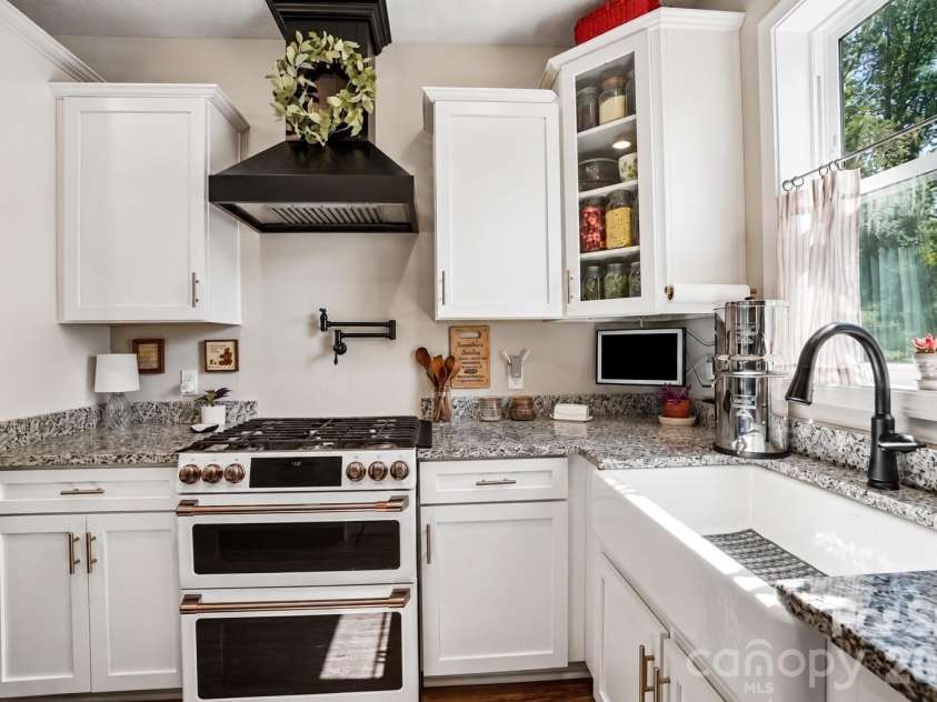 224 & 198 Carpenter Road, Marion, NC 28752.  MLS# CAR4421955, YatesRealty ID 49091. 