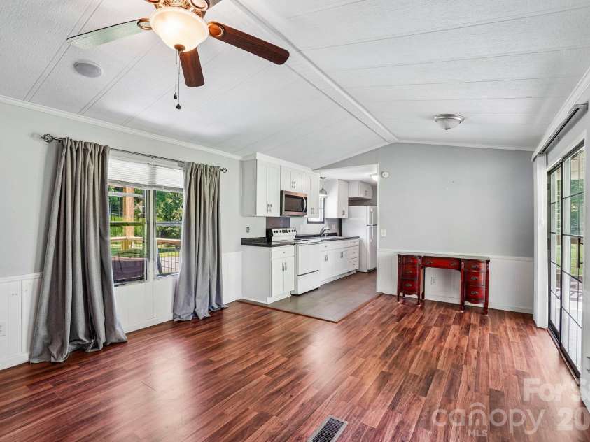224 & 198 Carpenter Road, Marion, NC 28752.  MLS# CAR4429850, YatesRealty ID 49091. 