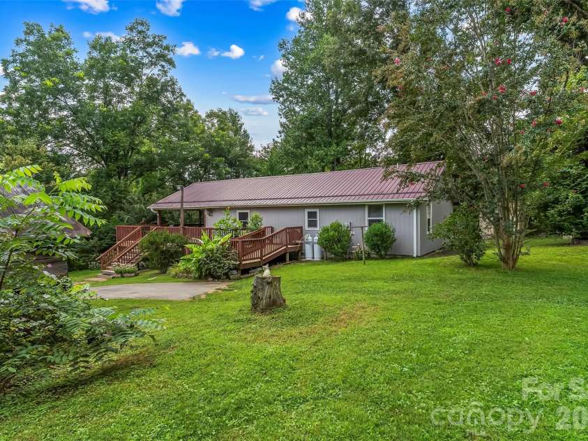 230 JOHNSON HOLLOW Road, Marion, NC 28752.  MLS# CAR4421839, YatesRealty ID 49094. 