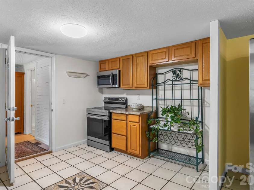 230 JOHNSON HOLLOW Road, Marion, NC 28752.  MLS# CAR4421839, YatesRealty ID 49094. Kitchen