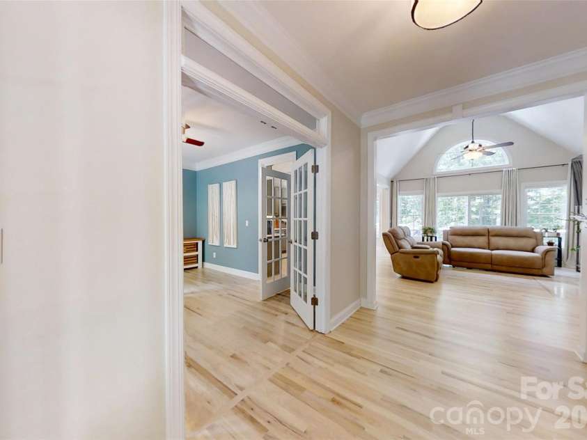 118 Tayport Drive, Troutman, NC 28166.  MLS# CAR4421969, YatesRealty ID 49096. 