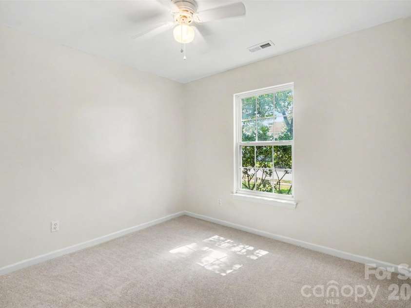 10424 Green Hedge Avenue, Charlotte, NC 28269.  MLS# CAR4421376, YatesRealty ID 49097. Bedroom #2
