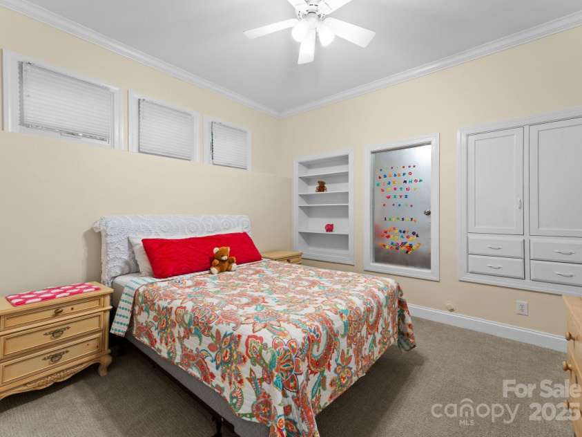 102 Stone Point Court, Mooresville, NC 28117.  MLS# CAR4235914, YatesRealty ID 4910. 
