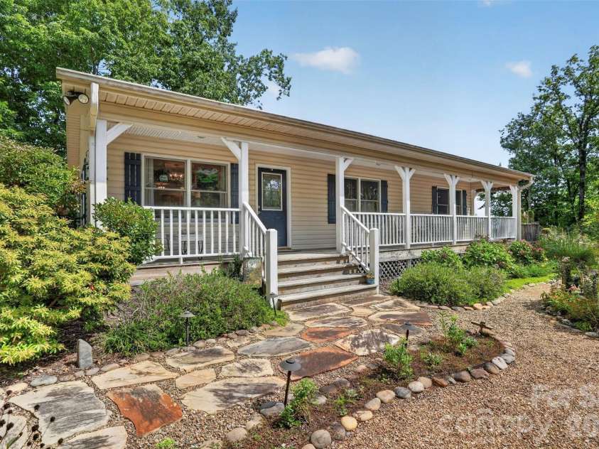 44 & 50 Autumn View Drive, Hendersonville, NC 28792.  MLS# CAR4421404, YatesRealty ID 49100. 