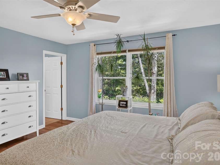 44 & 50 Autumn View Drive, Hendersonville, NC 28792.  MLS# CAR4421404, YatesRealty ID 49100. 