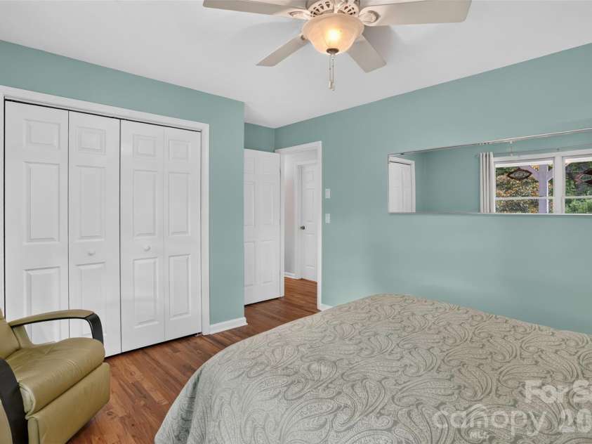 44 & 50 Autumn View Drive, Hendersonville, NC 28792.  MLS# CAR4421404, YatesRealty ID 49100. 