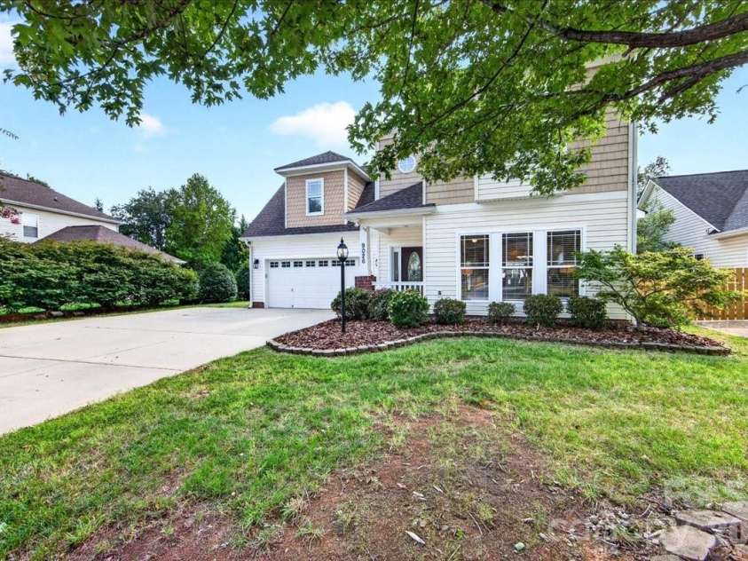 9026 Crusaders Court, Matthews, NC 28105.  MLS# CAR4420940, YatesRealty ID 49102. 