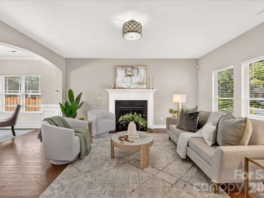 9026 Crusaders Court, Matthews, NC 28105.  MLS# CAR4420940, YatesRealty ID 49102. Bright natural light!