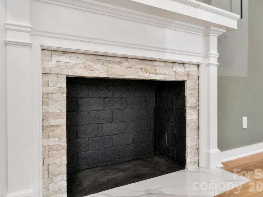 300 King Street, Monroe, NC 28110.  MLS# CAR4421432, YatesRealty ID 49103. 