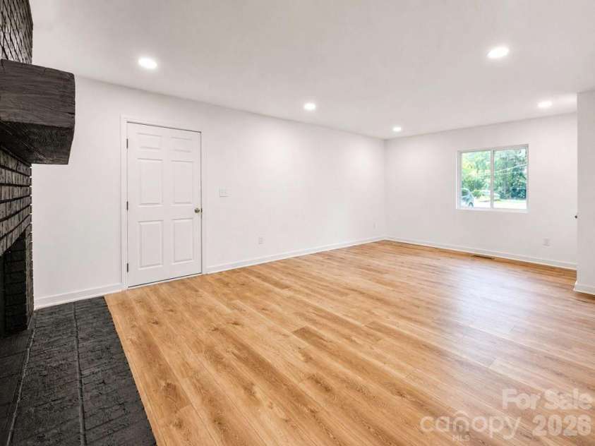 300 King Street, Monroe, NC 28110.  MLS# CAR4421432, YatesRealty ID 49103. 