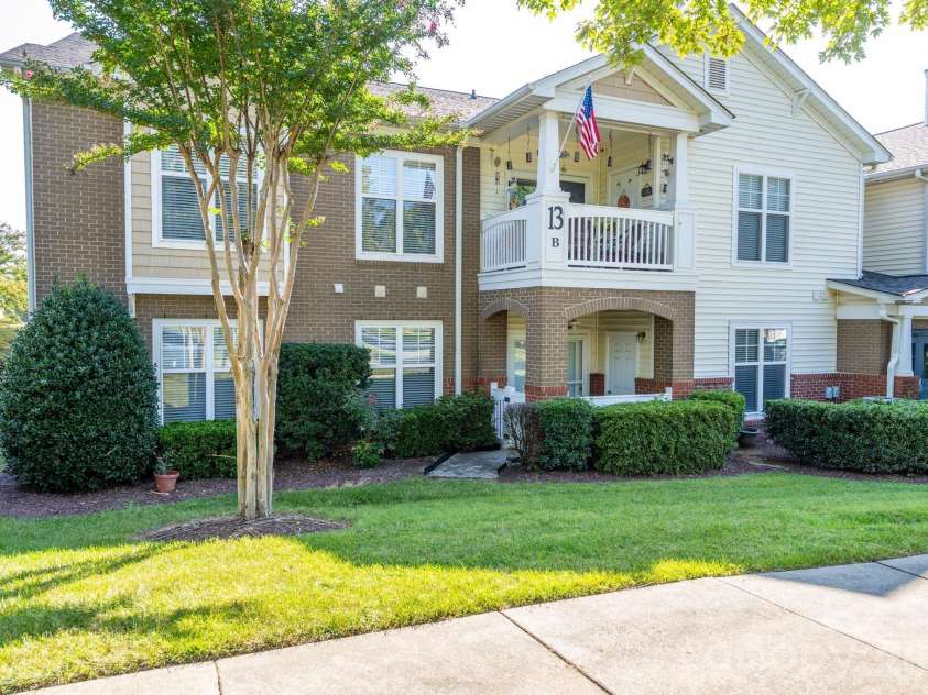 16638 Amberside Road, Cornelius, NC 28031.  MLS# CAR4420901, YatesRealty ID 49104. 