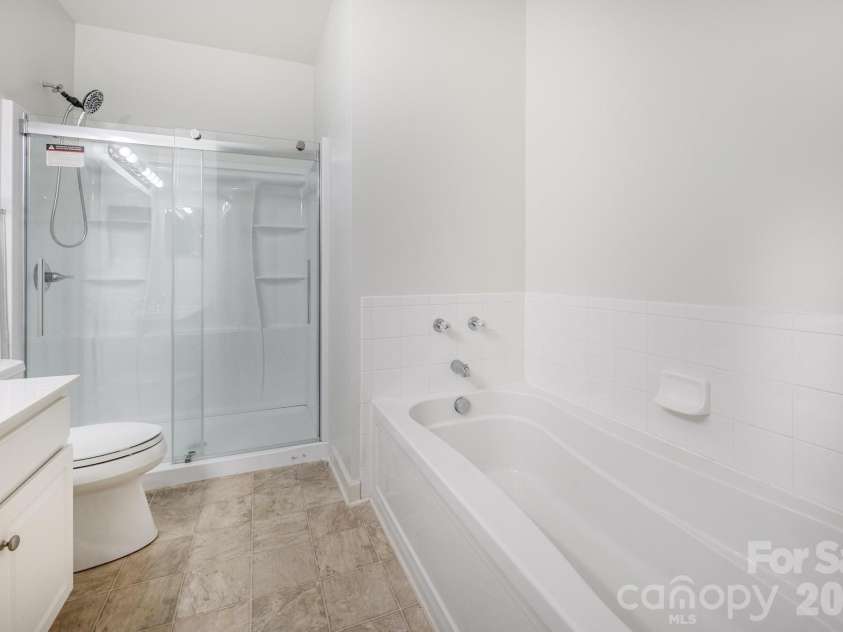 16638 Amberside Road, Cornelius, NC 28031.  MLS# CAR4420901, YatesRealty ID 49104. 