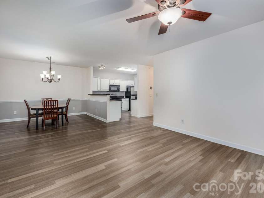 16638 Amberside Road, Cornelius, NC 28031.  MLS# CAR4420901, YatesRealty ID 49104. 