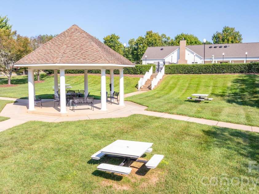 16638 Amberside Road, Cornelius, NC 28031.  MLS# CAR4420901, YatesRealty ID 49104. 