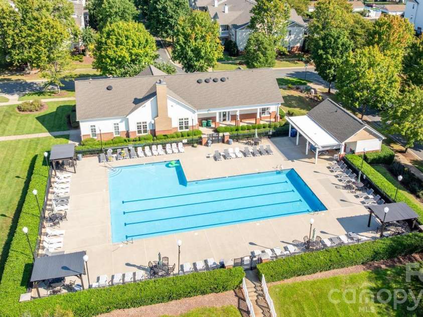 16638 Amberside Road, Cornelius, NC 28031.  MLS# CAR4420901, YatesRealty ID 49104. 