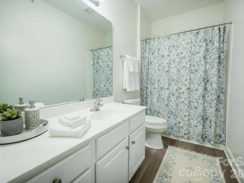 16638 Amberside Road, Cornelius, NC 28031.  MLS# CAR4420901, YatesRealty ID 49104. 