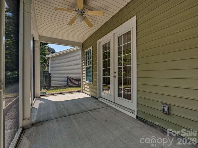 1021 Knob Creek Lane, Tega Cay, SC 29708.  MLS# CAR4420740, YatesRealty ID 49105. 