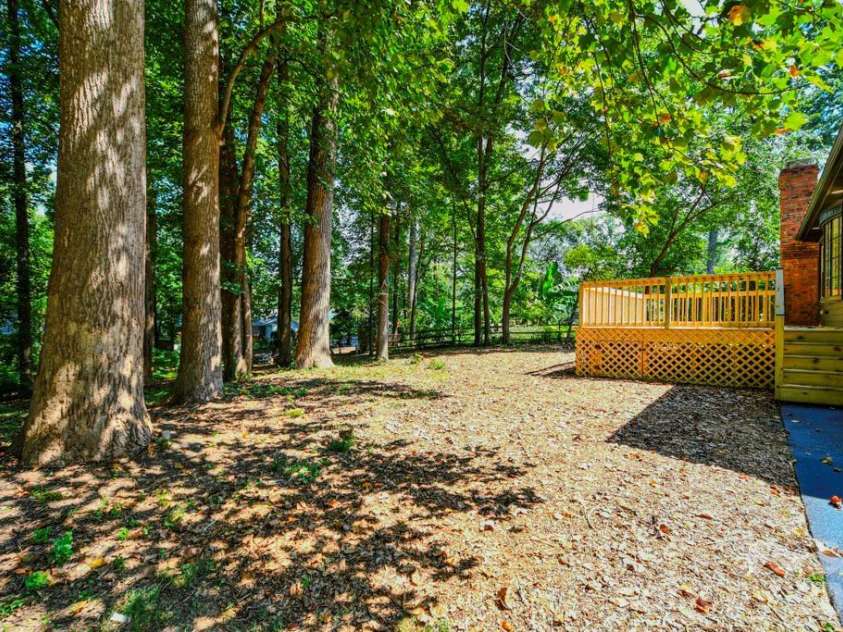 1440 Mcilroy Road, Charlotte, NC 28212.  MLS# CAR4420925, YatesRealty ID 49107. 