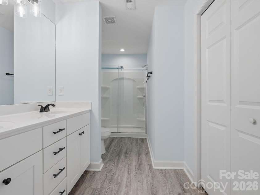 806 Costner Street, Lowell, NC 28098.  MLS# CAR4421101, YatesRealty ID 49108. 