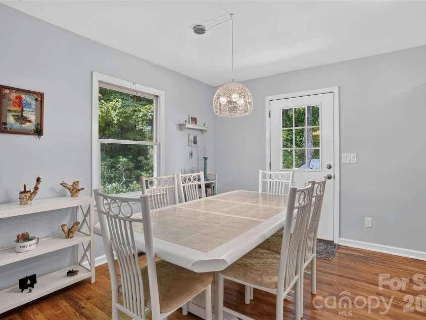 50 Autumn View Drive, Hendersonville, NC 28792.  MLS# CAR4420774, YatesRealty ID 49109. 