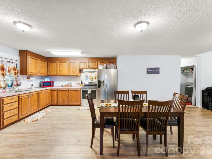 1304 Cambridge Drive, Shelby, NC 28152.  MLS# CAR4342761, YatesRealty ID 4911. 