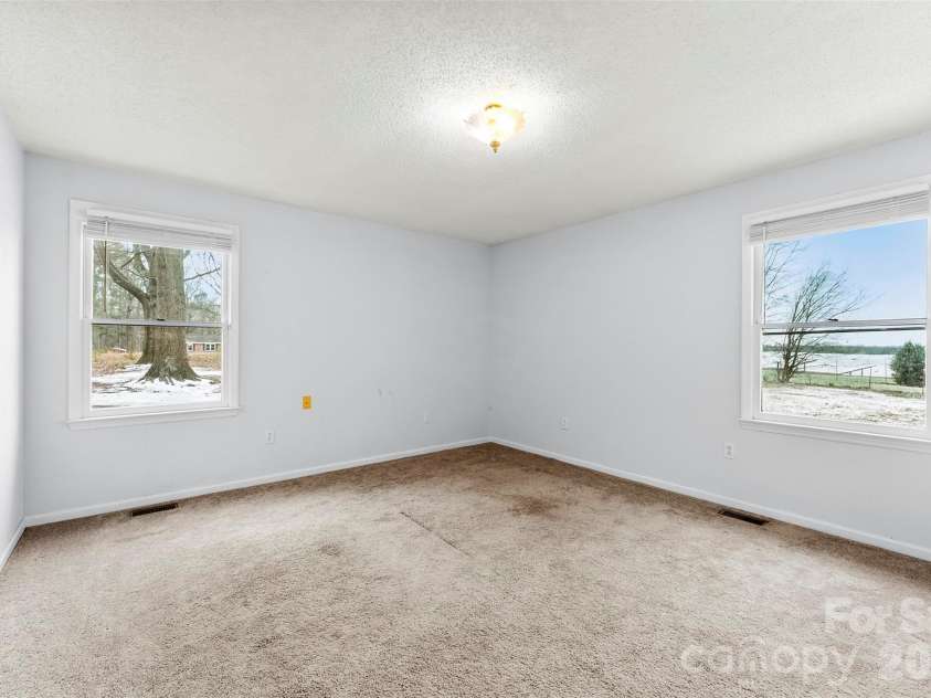 1304 Cambridge Drive, Shelby, NC 28152.  MLS# CAR4342761, YatesRealty ID 4911. 